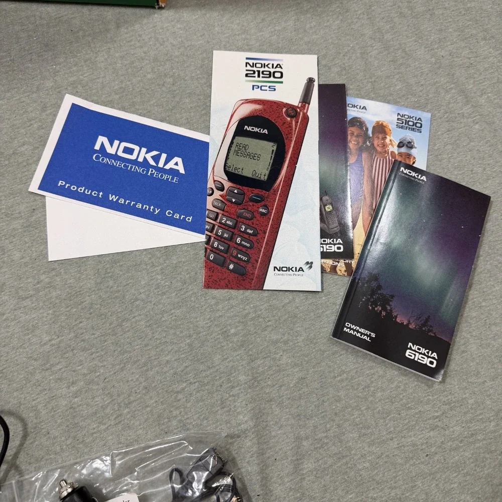 Vintage Nokia (2190E) Aerial SM Style Cell Phone - Untested Voicestream Bundle